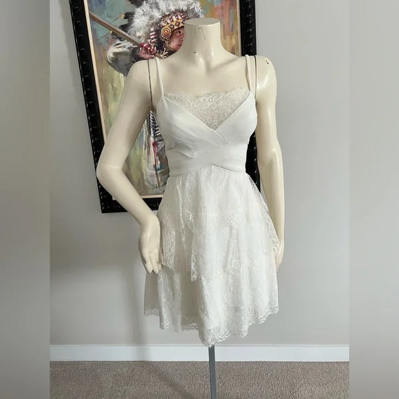NWT BCBGMaxAzria “Josanna” White Lace Mini Dress 🤍 - Picture 3 of 16